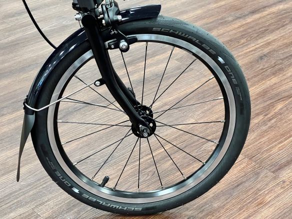 Brompton One 35x349 Schwarz Faltreifen Superleicht