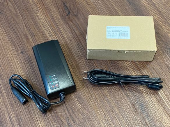 Brompton BMZ Ladegerät für Brompto Electric 2 Amp.C Line P Line